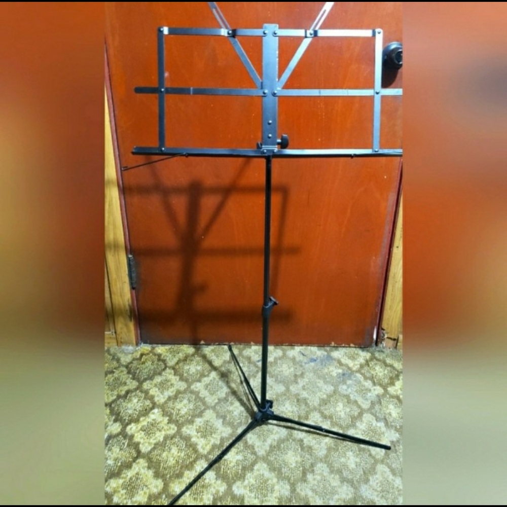 Black Adjustable Music Stand
